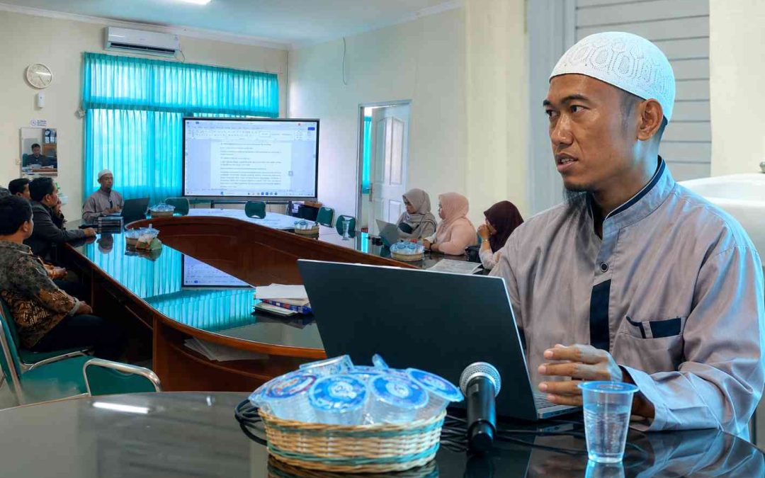 Kaji-Mu FAPERTA UMMAT Bersama Ust. Saprun, M.Pd.I. Bahas Makna Memaafkan Dalam Islam Serta Integrasi Ilmu Pendidikan